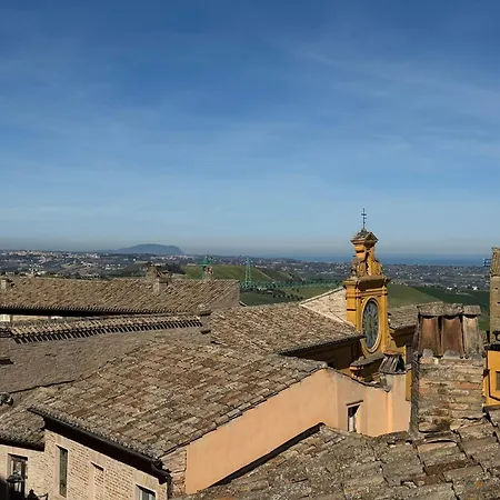 Panoramico Nel Cuore Di Appartamento Fermo