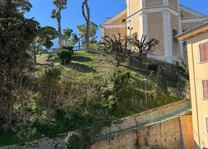 Panoramico Nel Cuore Di Appartamento Fermo
